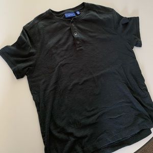 Apt. 9 Short Sleeve Henley T-Shirt. Men’s Medium
